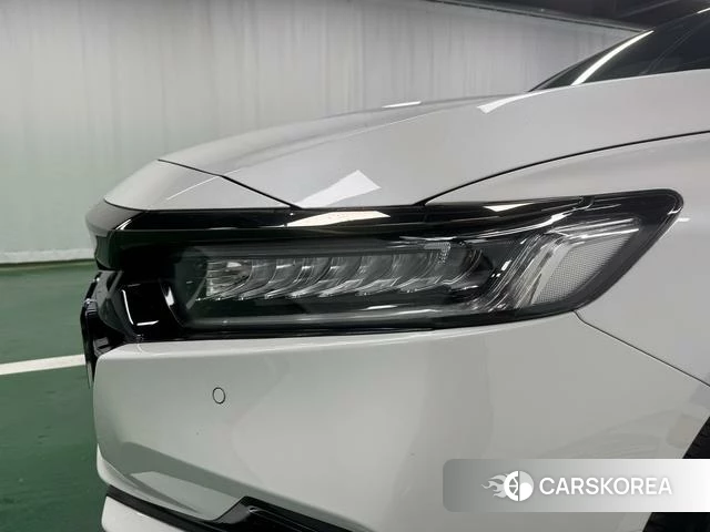 Honda Accord 2023 Белый из Китая, фото 3