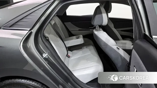 Hyundai Avante Hybrid (CN7) 2023 Серый из Кореи, фото 3