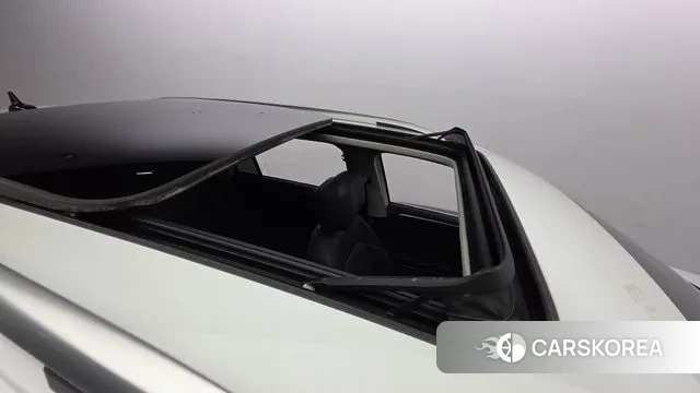 Volkswagen Tiguan second Generation 2022 Белый из Кореи, фото 3