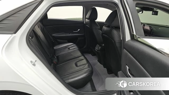 Hyundai Avante (CN7) 2022 Белый из Кореи, фото 3