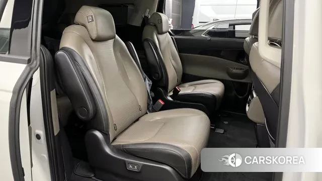Kia The New Carnival 4th Generation 2023 Белый из Кореи, фото 3