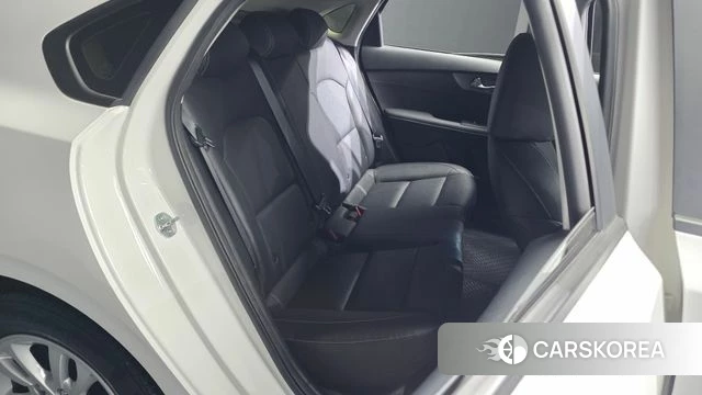 Kia Come New K3 2021 Белый из Кореи, фото 3