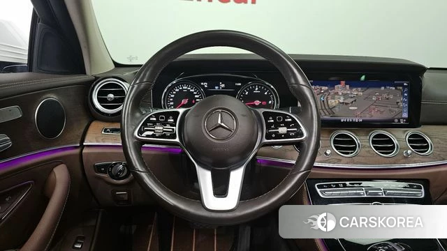 Mercedes-Benz E-Class W213 2019 Белый из Кореи, фото 3