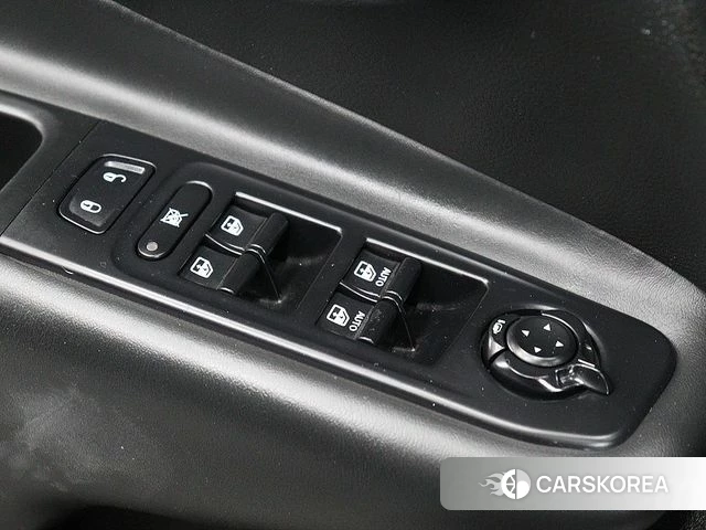 Jeep Renegade 2018 Черный из Кореи, фото 3