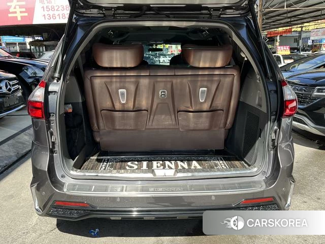 Toyota Sienna 2021 Темно-серый из Китая, фото 3