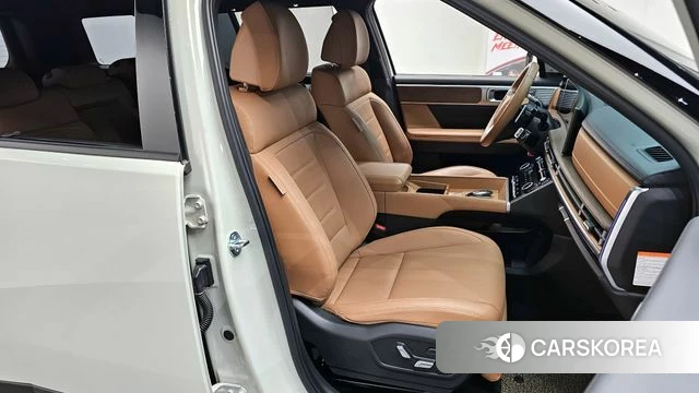 Hyundai Santa Fe (MX5) 2024 Серебристо-серый из Кореи, фото 3