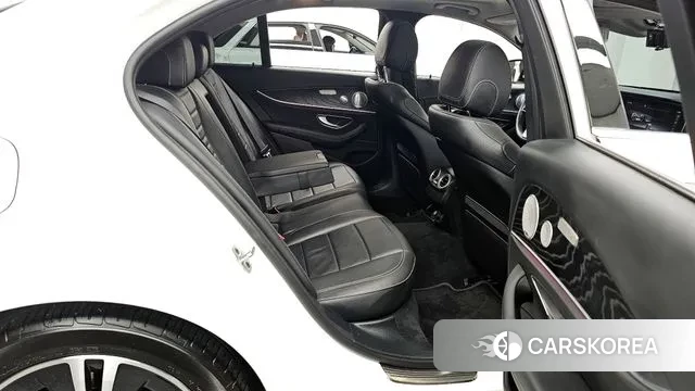 Mercedes-Benz E-Class W213 2020 Белый из Кореи, фото 3