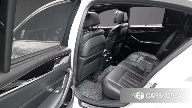 BMW 5 Series (G30) 2020 Белый из Кореи, фото 3