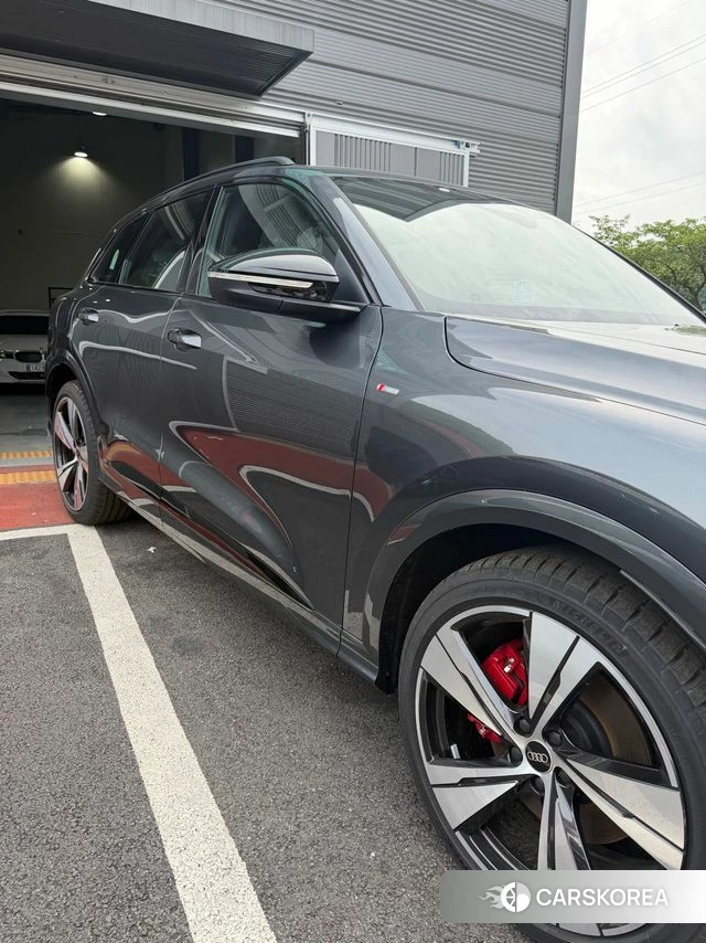 Audi Q5 (80A) 2025 Серый из Кореи, фото 3