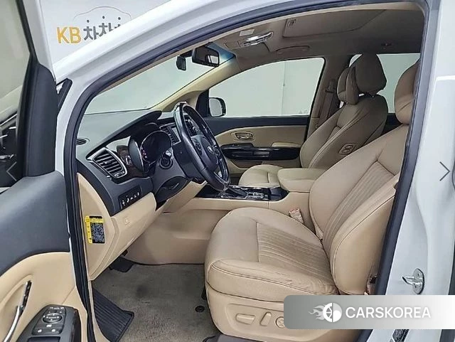 Kia The New Carnival 2019 Белый из Кореи, фото 3
