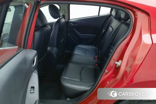 Mazda 3 Angkesaila 2018 Красный из Китая, фото 3
