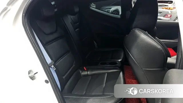 Hyundai Veloster (JS) 2018 Белый из Кореи, фото 3