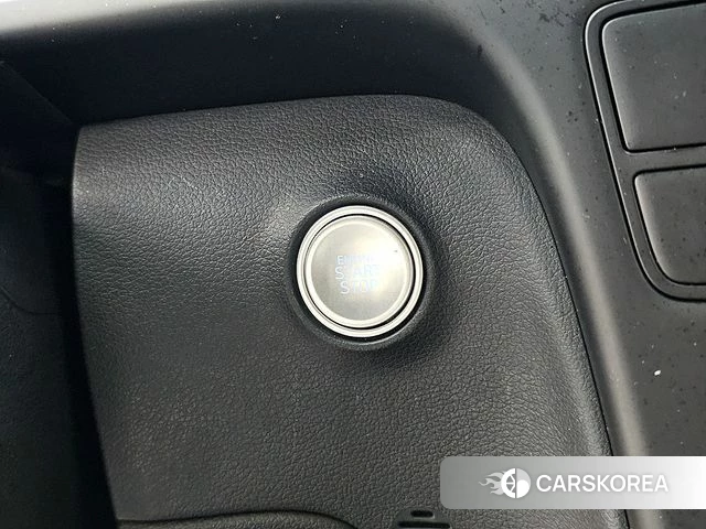 Hyundai Staria 2021 Серебряный из Кореи, фото 2