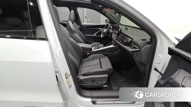 Audi Q5 (80A) 2025 Белый из Кореи, фото 3