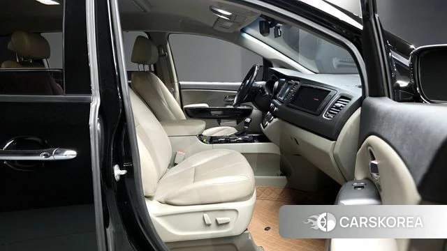 Kia The New Carnival 2019 Черный из Кореи, фото 3