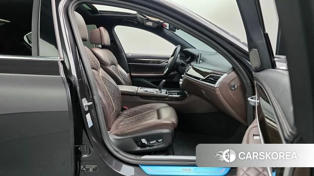 BMW 7 Series (G11) 2020 Серый из Кореи, фото 3