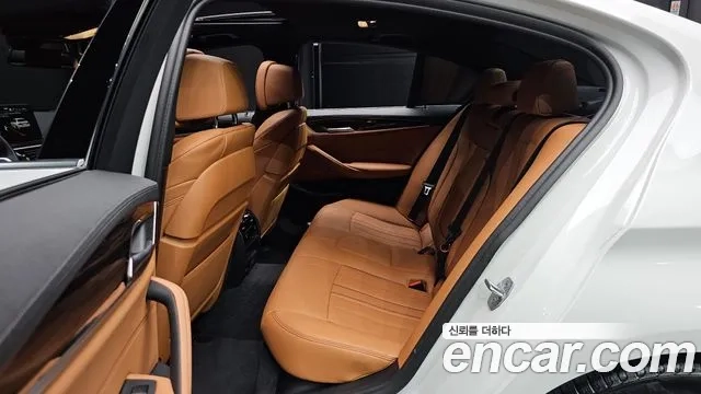 BMW 5 Series (G30) 2021 Белый из Кореи, фото 3