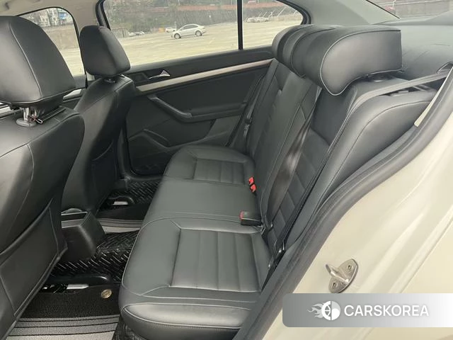 Volkswagen Lavida 2022 Белый из Китая, фото 3