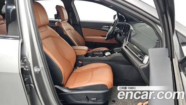 Kia Sportage 5th Generation 2021 Серебристо-серый из Кореи, фото 3