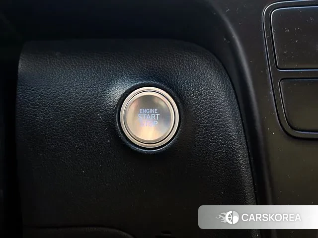 Hyundai Staria 2023 Серебряный из Кореи, фото 3