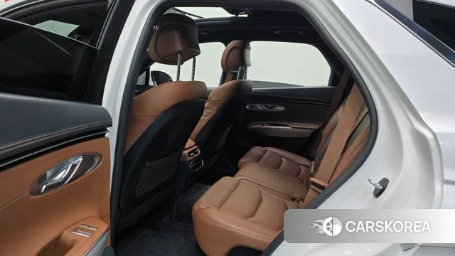 Genesis GV70 2023 Белый из Кореи, фото 3