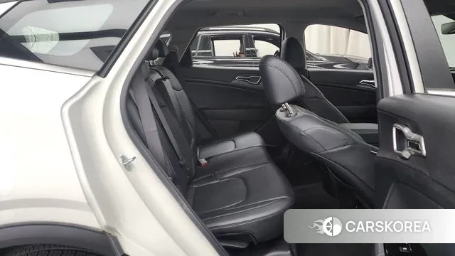 Kia Sportage 5th Generation 2022 Белый из Кореи, фото 3