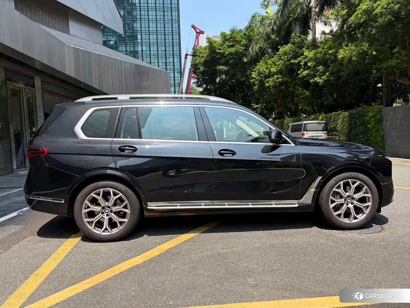 BMW X7 2025 Черный из Китая, фото 4