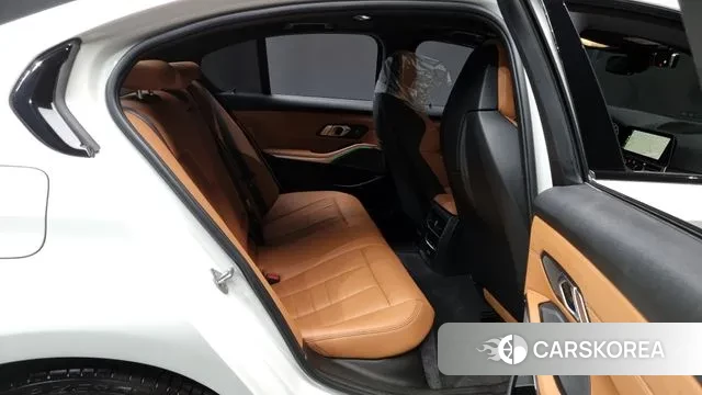 BMW 3 Series (G20) 2022 Белый из Кореи, фото 3