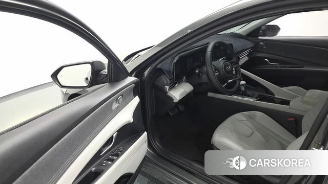 Hyundai Avante (CN7) 2022 Серый из Кореи, фото 3