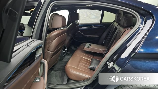 BMW 5 Series (G30) 2023 Черный из Кореи, фото 3