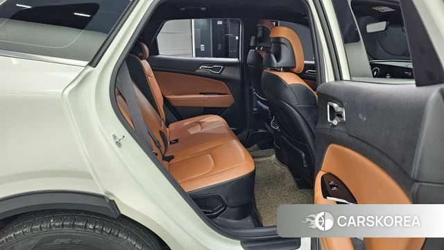 Kia Sportage 5th Generation Hybrid 2022 Белый из Кореи, фото 3