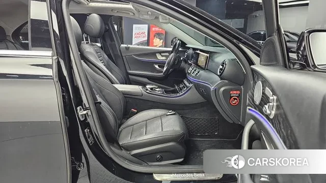 Mercedes-Benz E-Class W213 2019 Черный из Кореи, фото 3