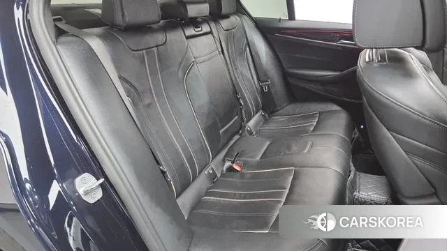 BMW 5 Series (G30) 2021 Черный из Кореи, фото 3