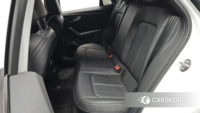 Audi Q2 2023 Белый из Кореи, фото 3