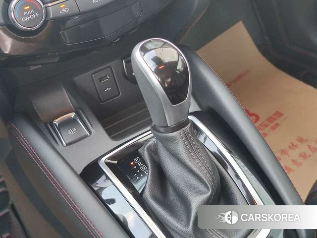 Nissan Qashqai 2022 Белый из Китая, фото 3