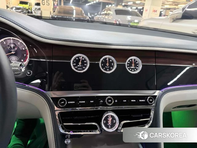 Bentley Flying Spur 3rd Generation 2020 Черный из Кореи, фото 3