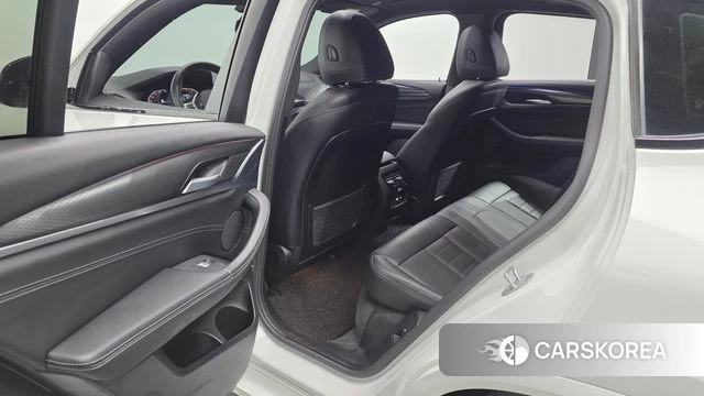 BMW X4 (G02) 2023 Белый из Кореи, фото 3