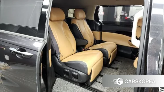 Kia Carnival 4th generation 2023 Серый из Кореи, фото 3