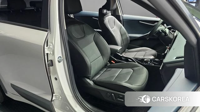 Kia Di All New Niro EV 2023 Белый из Кореи, фото 3