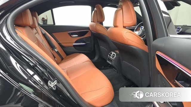 Mercedes-Benz C-Class W206 2025 Черный из Кореи, фото 3