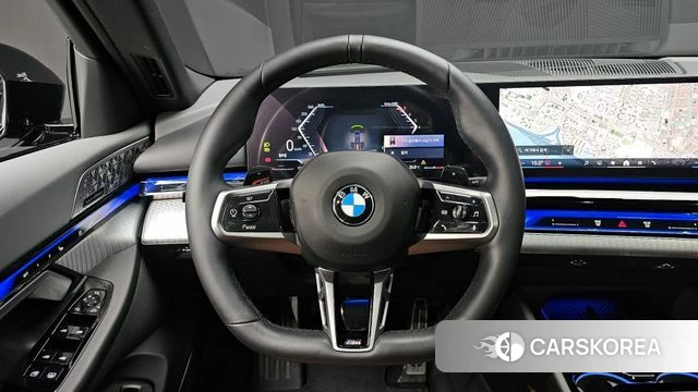 BMW 5 Series (G60) 2025 Черный из Кореи, фото 3