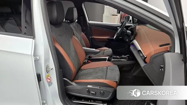 Volkswagen ID.4 2022 Белый из Кореи, фото 3