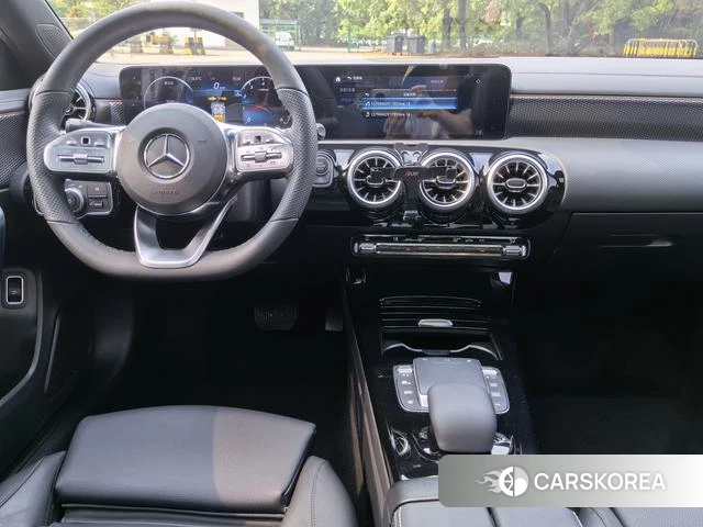 Mercedes-Benz Class A 2022 Белый из Китая, фото 3