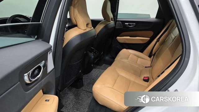 Volvo XC60 second Generation 2019 Белый из Кореи, фото 3