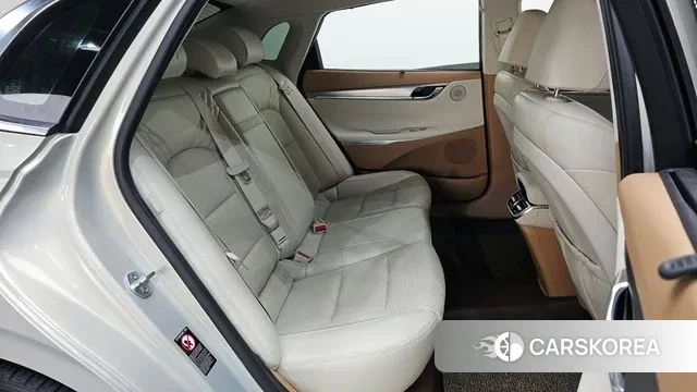 Hyundai The New Grandeur IG Hybrid 2020 Серебристо-серый из Кореи, фото 3