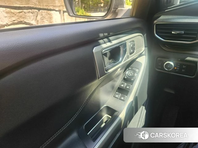 Ford Explorer 6th Generation 2020 Белый из Кореи, фото 3