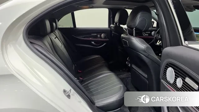 Mercedes-Benz E-Class W213 2019 Белый из Кореи, фото 3