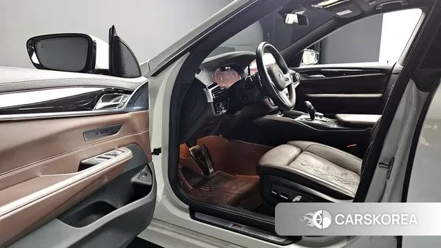 BMW 6 Series GT (G32) 2021 Белый из Кореи, фото 3