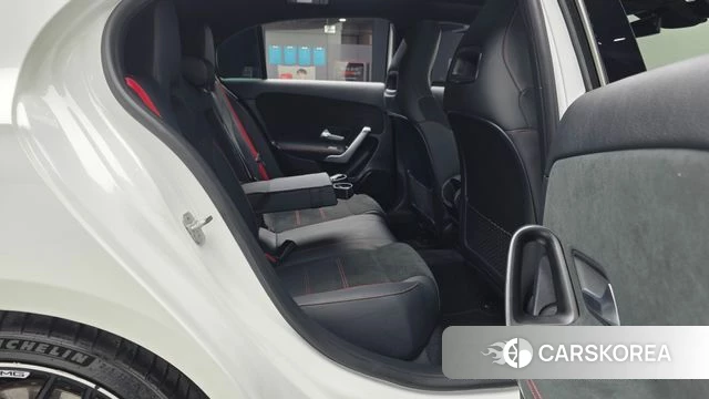 Mercedes-Benz A-Class W177 2023 Белый из Кореи, фото 3