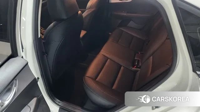 Kia The New K3 2nd generation 2021 Белый из Кореи, фото 3